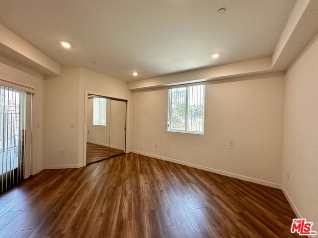 Building Photo - 5531 La Mirada Ave Unit 101 Rental