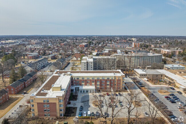 Photo - Weinberg Manor South