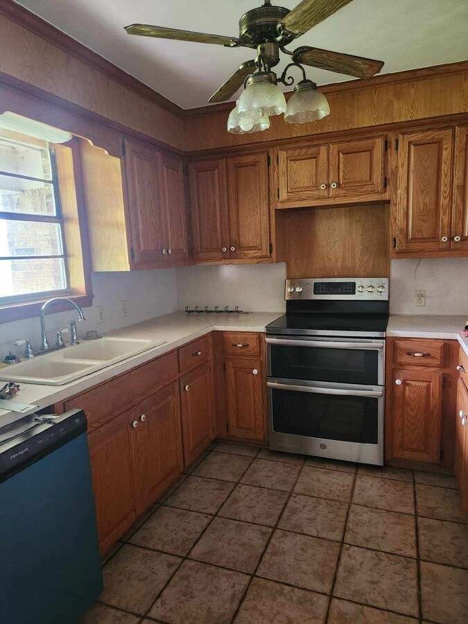 Photo - 8174 FM 1402