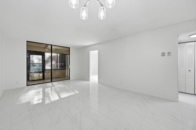 Photo - 4700 Lucerne Lakes Blvd W Unit 103