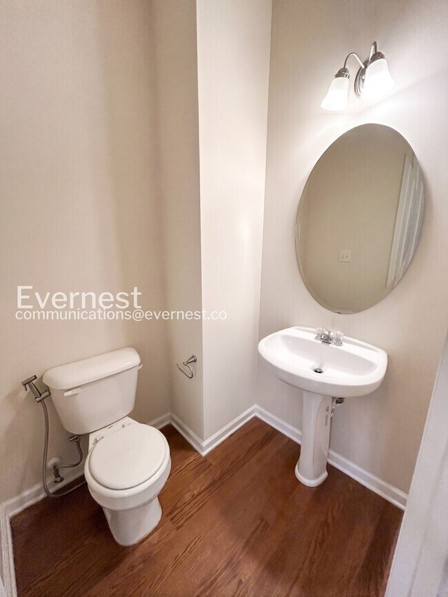 Photo - 322 Linden Park Ln