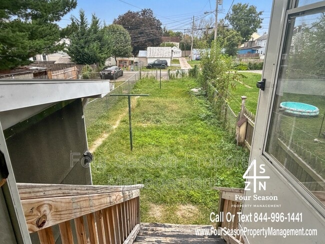 Photo - 338 S Locust St