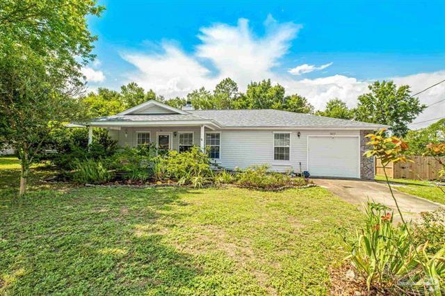 Building Photo - "Charming 3-Bedroom/2 Baths in Navarre - S... Rental