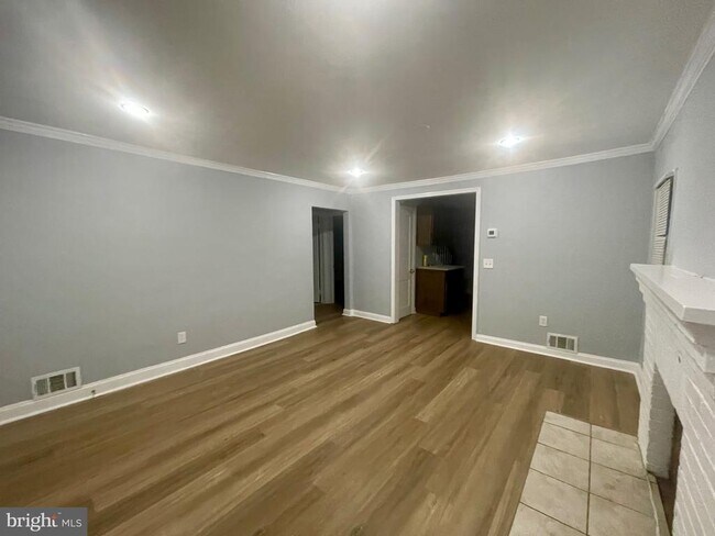 Photo - 1517 Rollins Ave