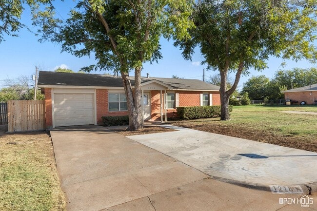 Photo - 1218 Glendora Dr