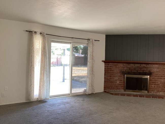 Photo - 4648 N 6th St