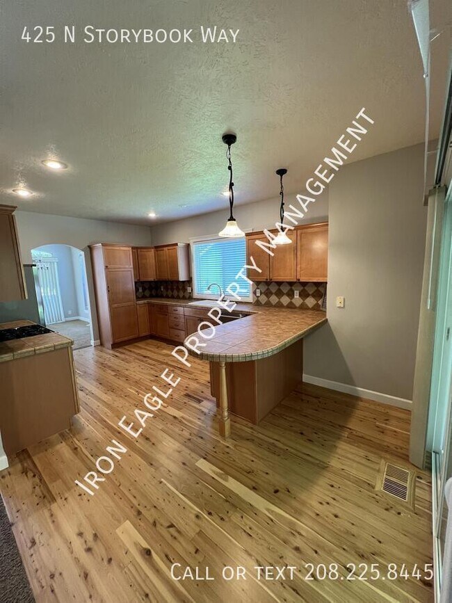 425 N Story Book Way