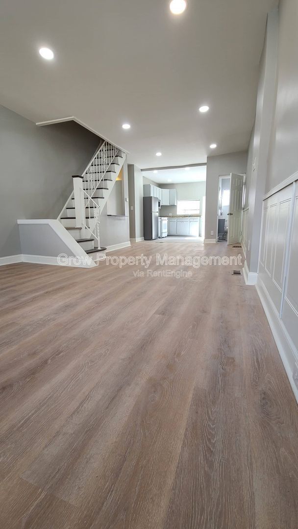 Photo - 3141 Agate St