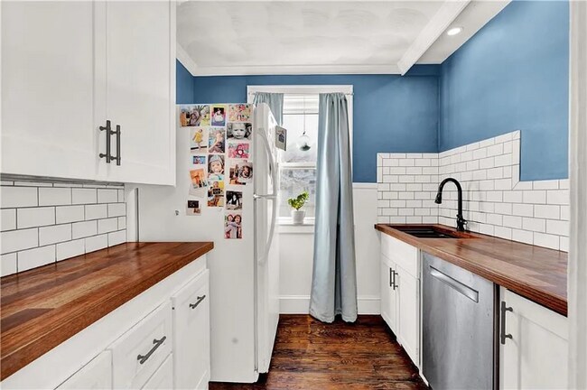 Photo - 145 Market St Unit 1