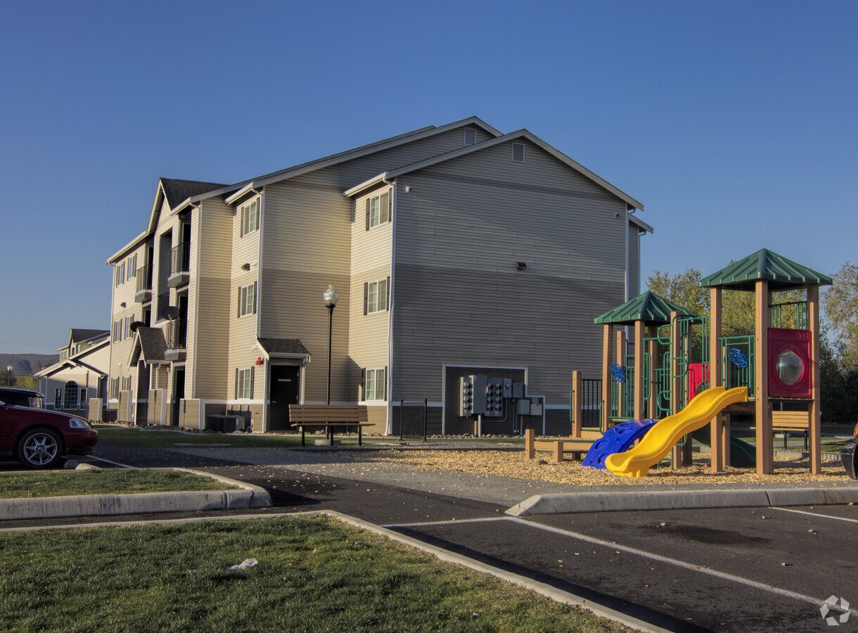 Photo - Viola Apartments
