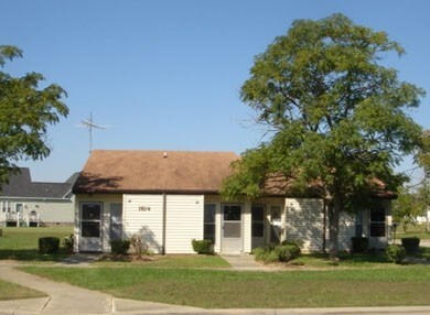 Photo - Gee Corbett Village Apartments