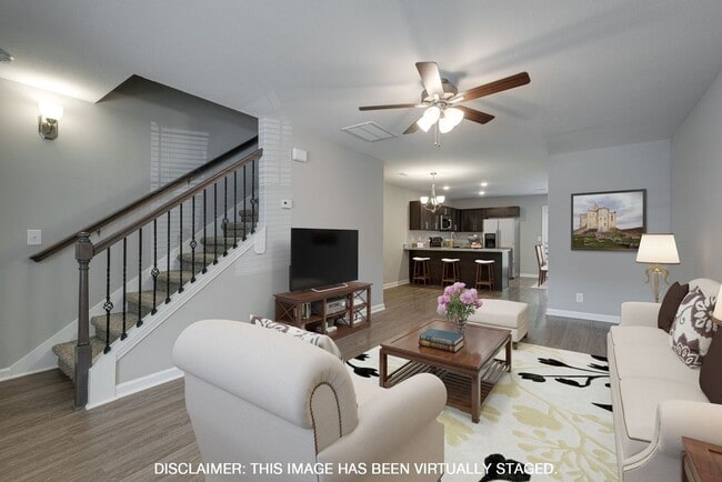 Photo - 225 Woodland Vly Ln