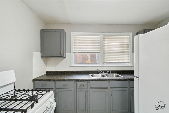 Photo - Puritan Apartments