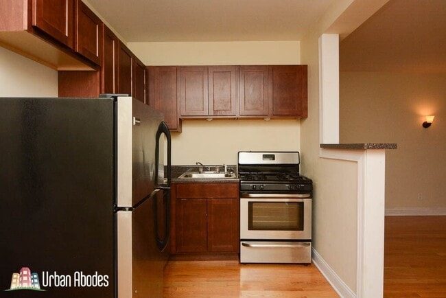 Photo - 1350 N Dearborn St Unit M02B