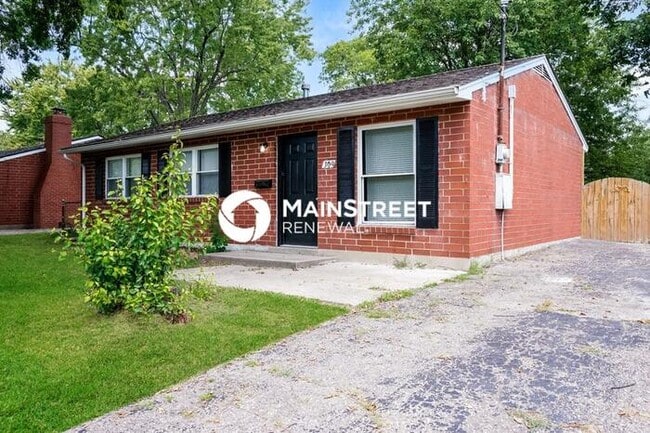 Photo - 3 Bedroom Pet-Friendly Home in Louisville, KY with Main Street Renewal