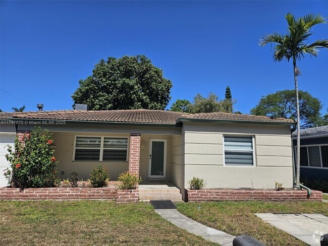 Building Photo - 1003 N 17th Ave Rental