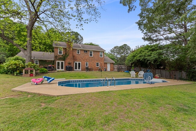 Photo - 431 Duckworth Dr