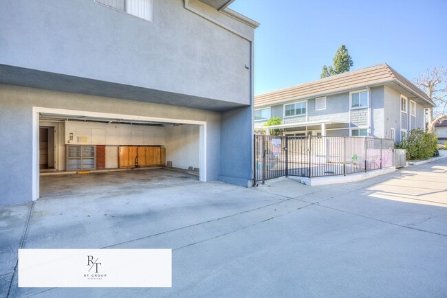 Photo - Arcadia School District | Quiet 4-Unit Community Unidad 7