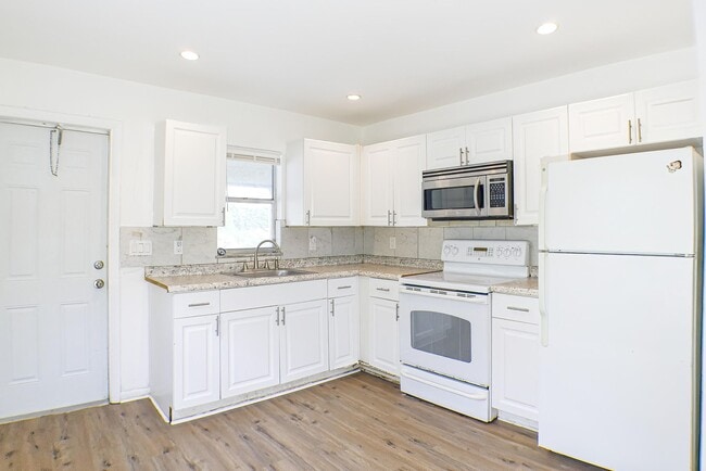 Photo - 19091/19095 Holly Road Unidad 19091 Holly Road