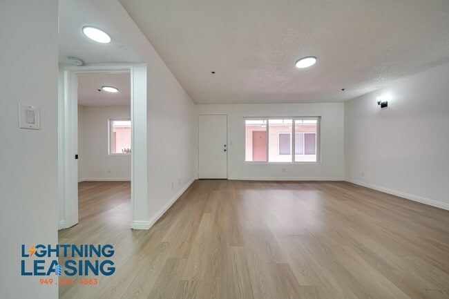 Photo - 13910 Sayre St Condo Unit 13D