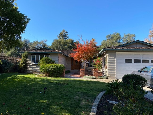 Building Photo - 10401 Phar Lap Dr
