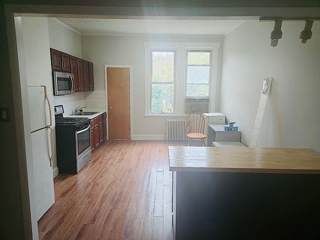 Photo - 59-13 68th Ave