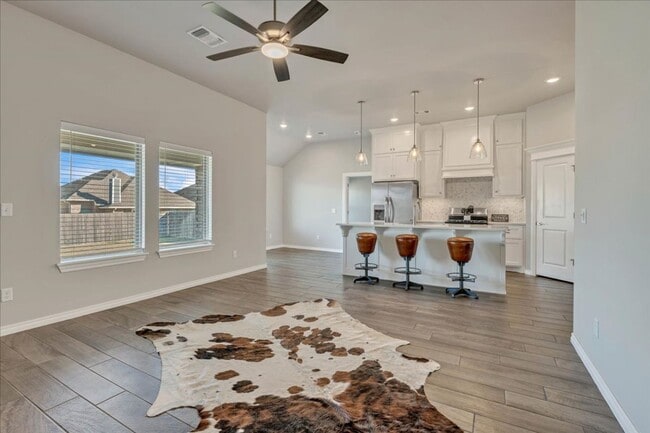 Photo - Nearly New Yukon Schools