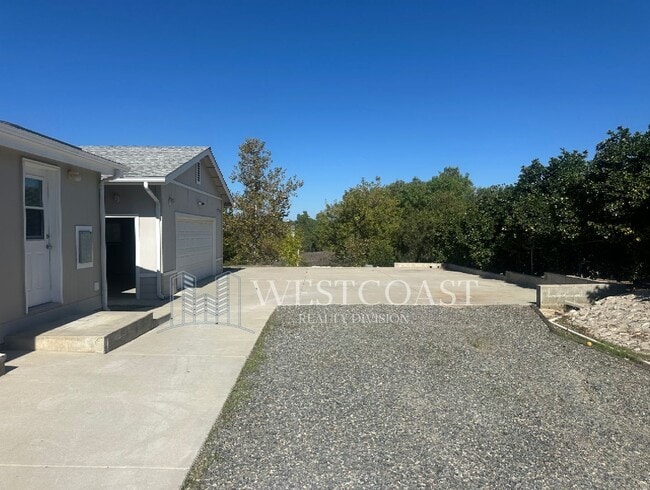 Photo - Discover Tranquil Country Living in Temecu...