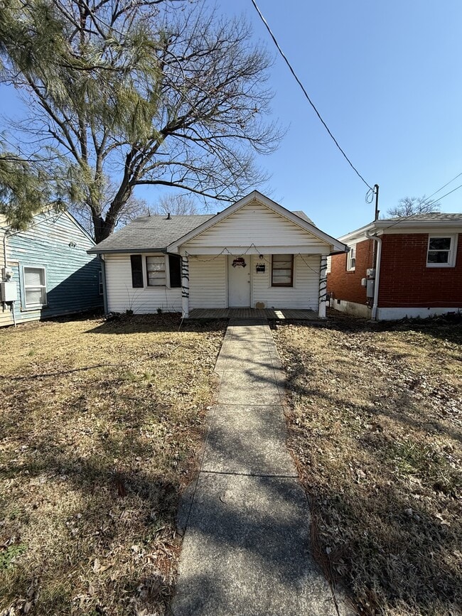 Photo - 3713 Center St House