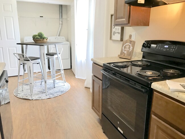 Photo - Starling Village