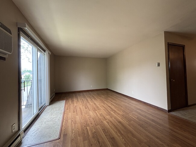 Photo - 206 Broadway St Unit C