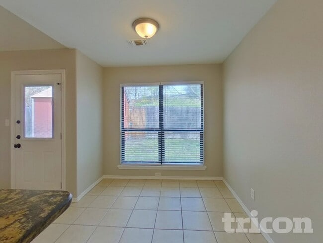 Photo - 108 Parkwood Ct