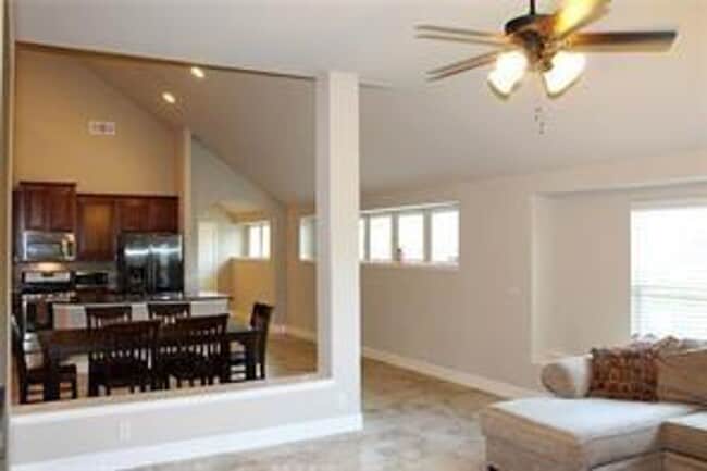 Photo - Great Location, available NOW!