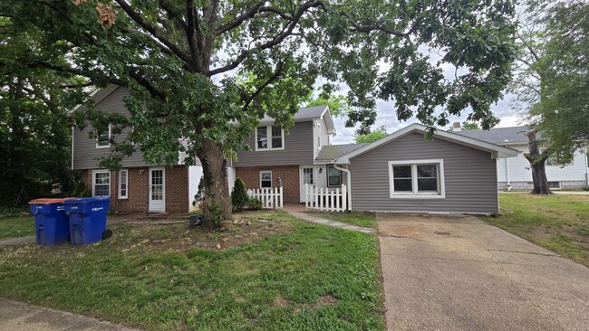 Photo - 112 N 9th St