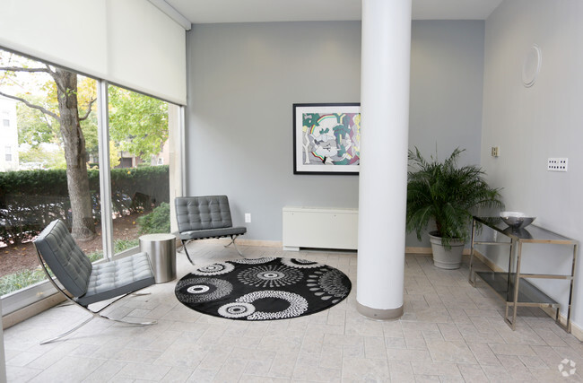 Photo - The Elise Apartments