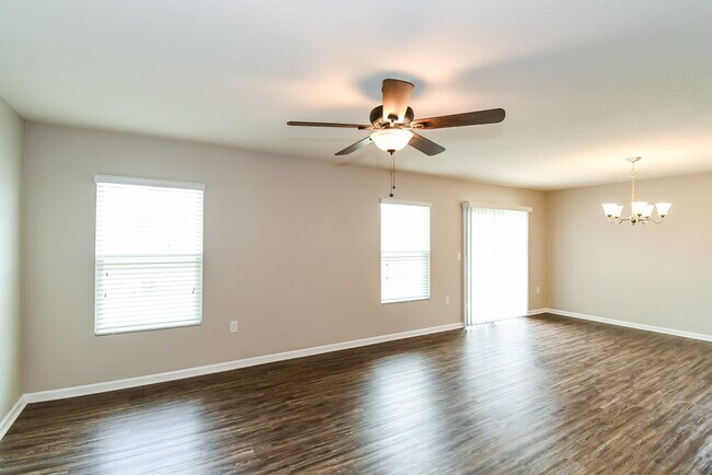 Photo - 2067 Tyson Lake Dr