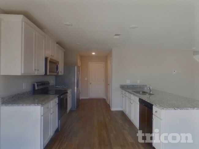 Photo - 2118 Southlea Dr