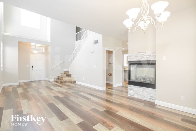 Photo - 9153 Black Slate St