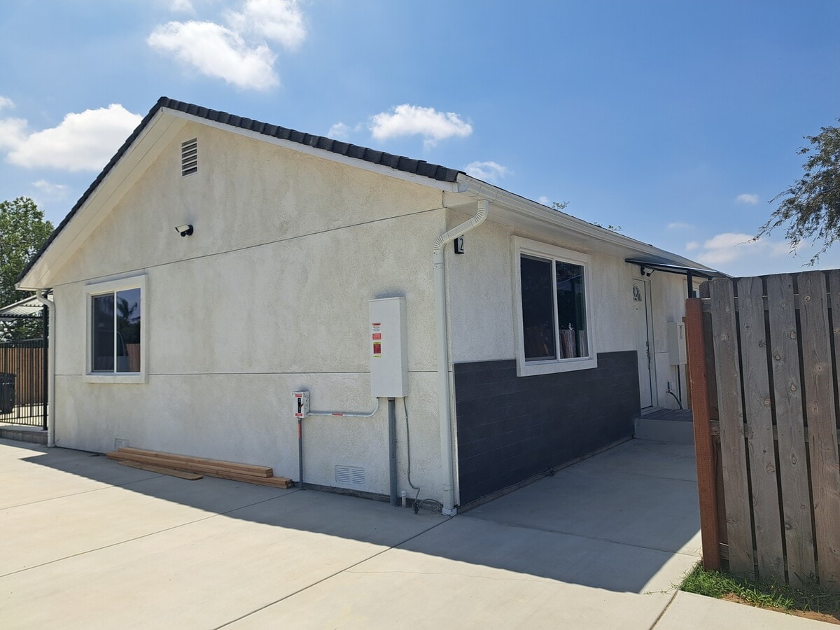 ADU in backyard - 9169 Catawba Ave Unit # 2