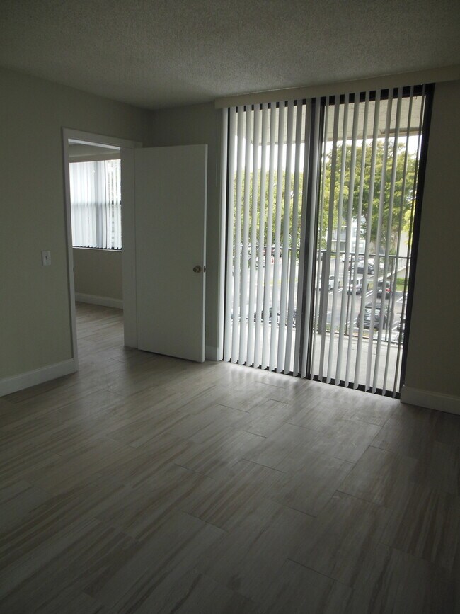 Photo - ONE BEDROOM ONE BATHROOM! WATERFRONT COMMUNITY!!! Unit 110