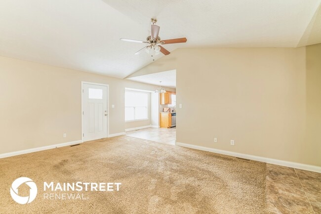 Photo - 327 Dogwood Trail