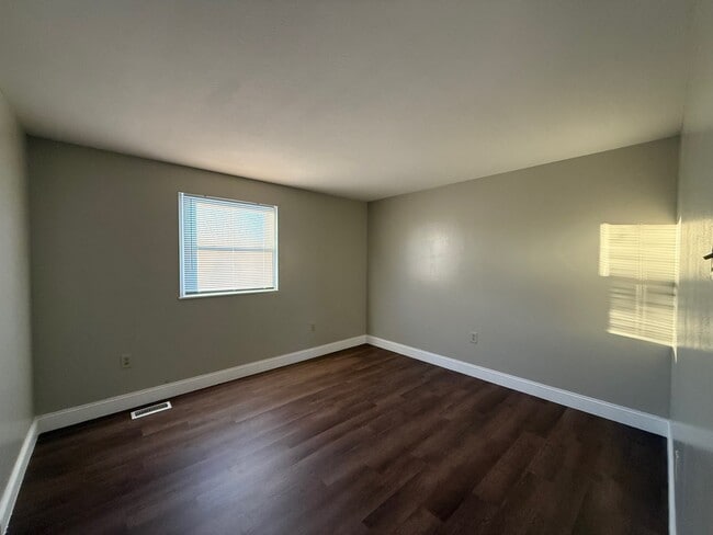 Photo - 239 Euclid Ave