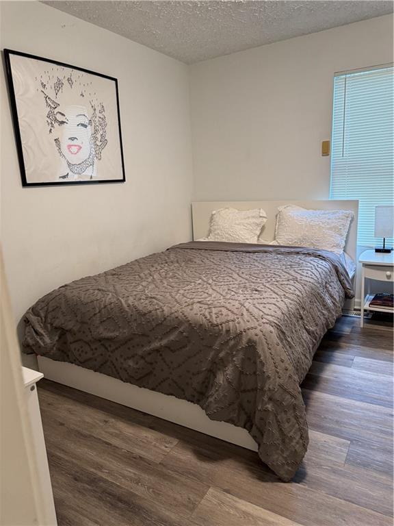Photo - 1014 Curran St NW