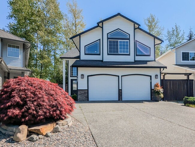 Spotless & move in ready 4 bed/2.5 bth hom... - Spotless & move in ready 4 bed/2.5 bth hom... House