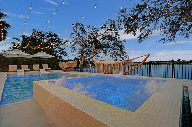 Photo - 10424 NW 59th Pl