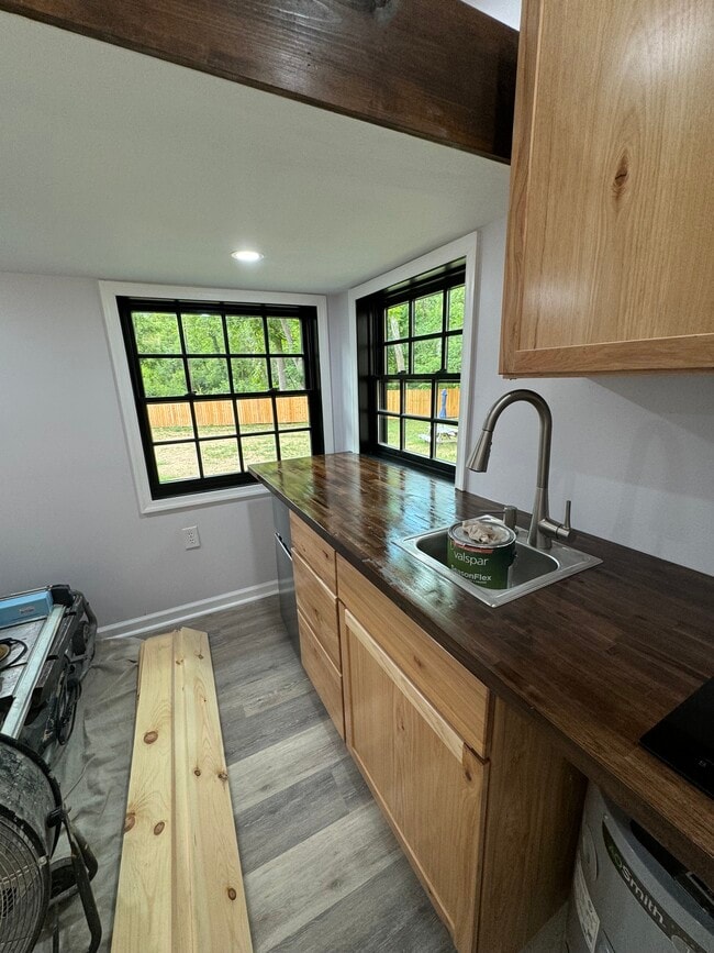 Photo - 1608 Laurel Grove Rd Unit Tiny studio