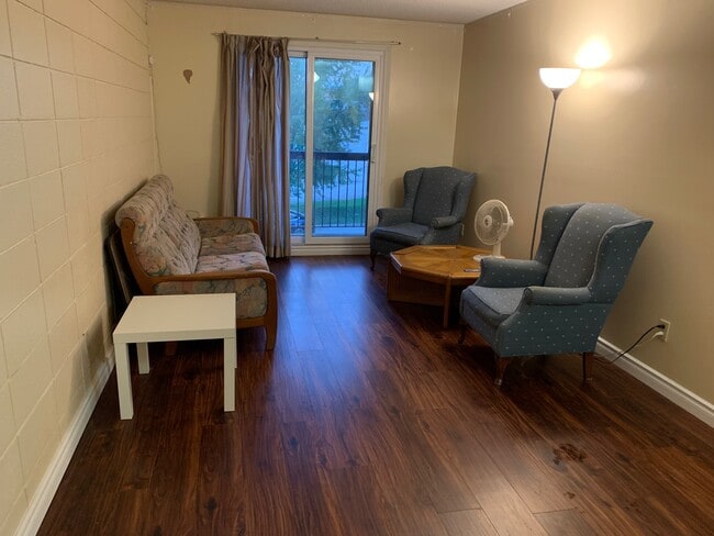 Photo - 30 Hickory St E Unité #207