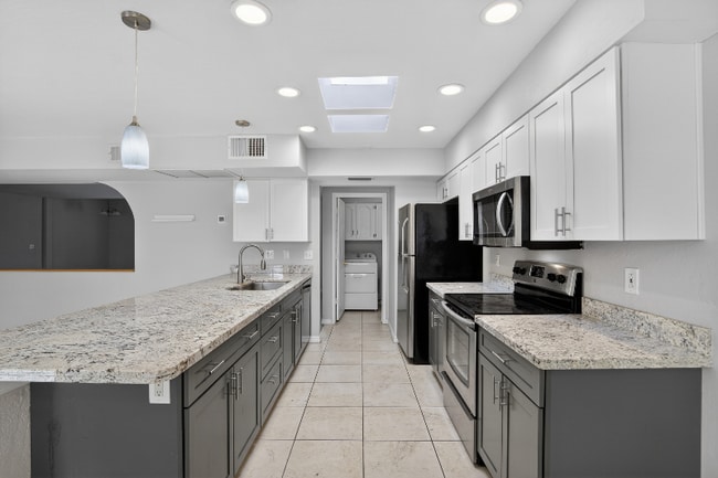 Photo - 6843 E Redfield Rd