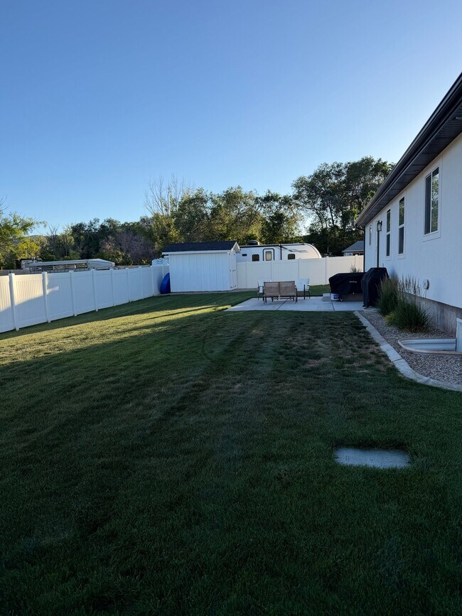 Photo - 487 W 500 S