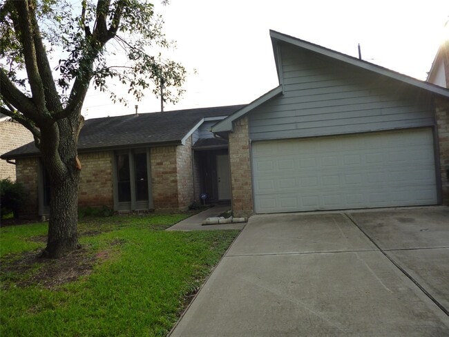 Photo - 2822 Mesquite Dr Casa
